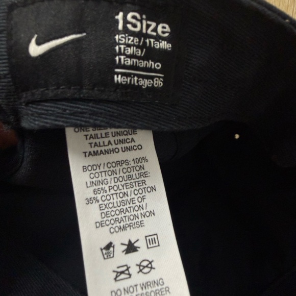 Nike Women’s Baseball Black Cap Adjustable - Picture 5 of 6